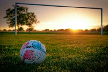 独立报：斯卡洛尼以为第二次补水前图赫尔会上萨卡或马杜埃凯｜今年会首页（配图示意）